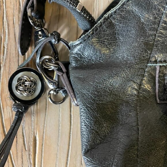 Elliott Lucca Black Leather Classic Look Zip Closure Shoulder Bag - Picture 4 of 9